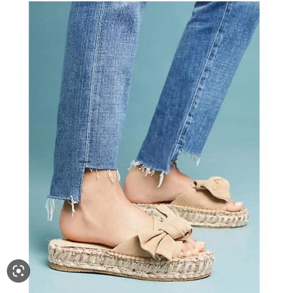 EUC J/Slides White Bow Ritsy Leather Slide - Picture 4 of 9